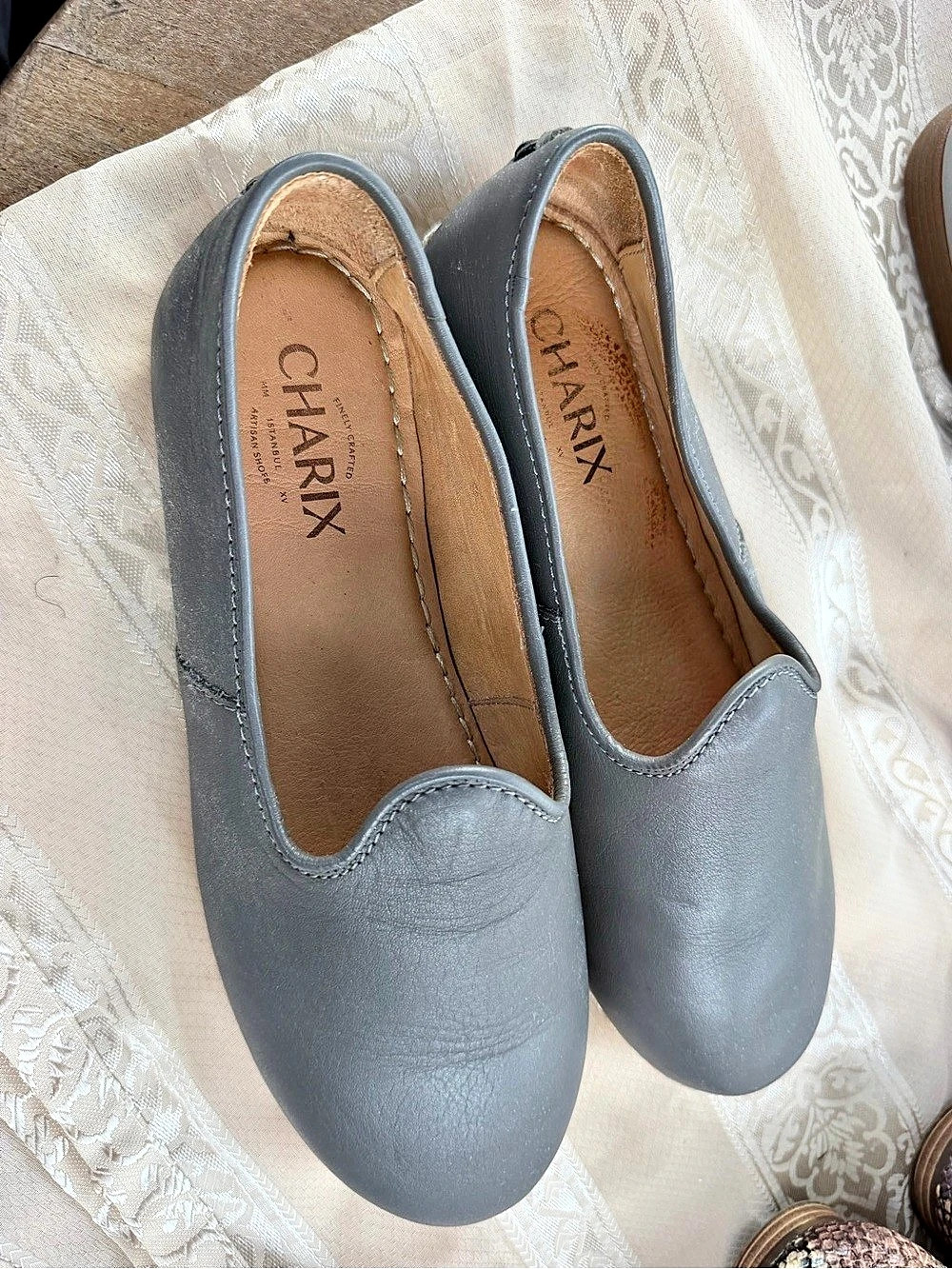 CHARIX Classic Slip-On Loafer Gray Moccasins